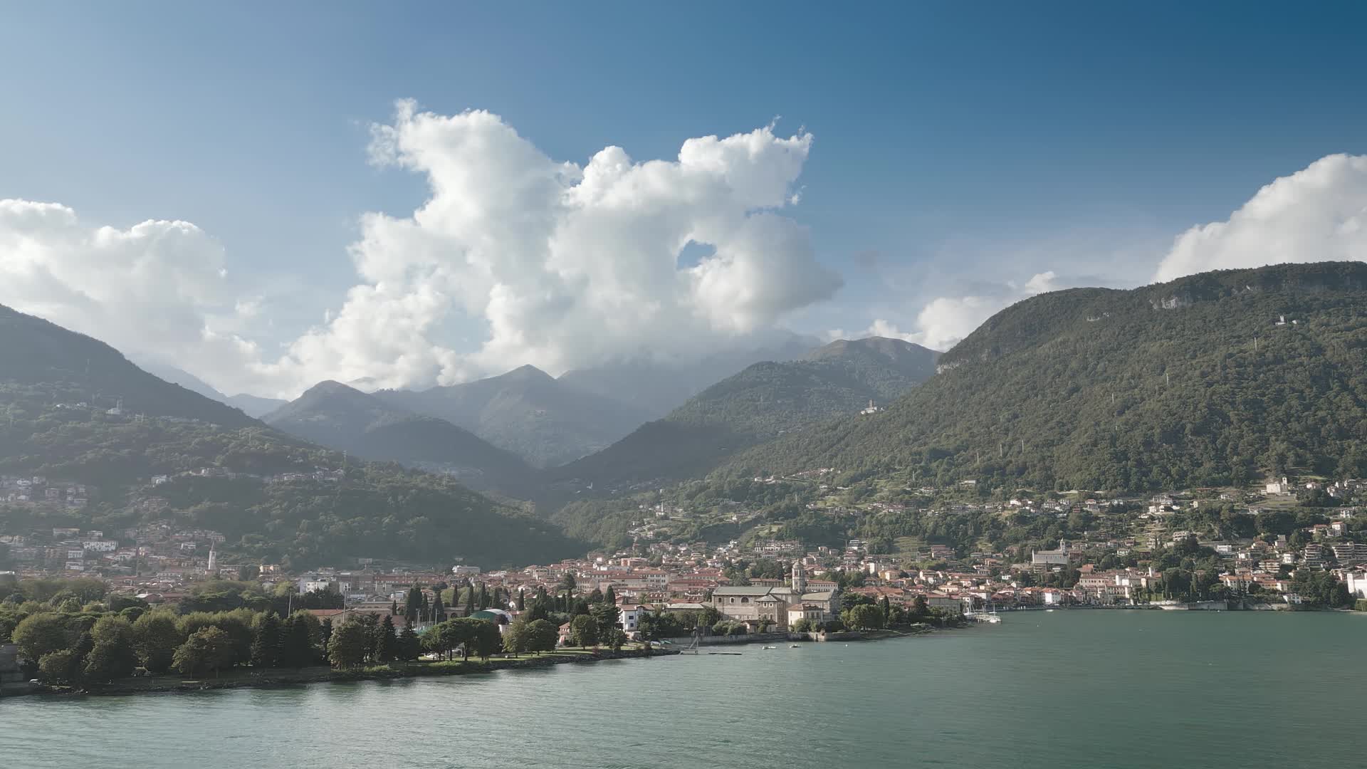 Gravedona ed Uniti on Lake Como