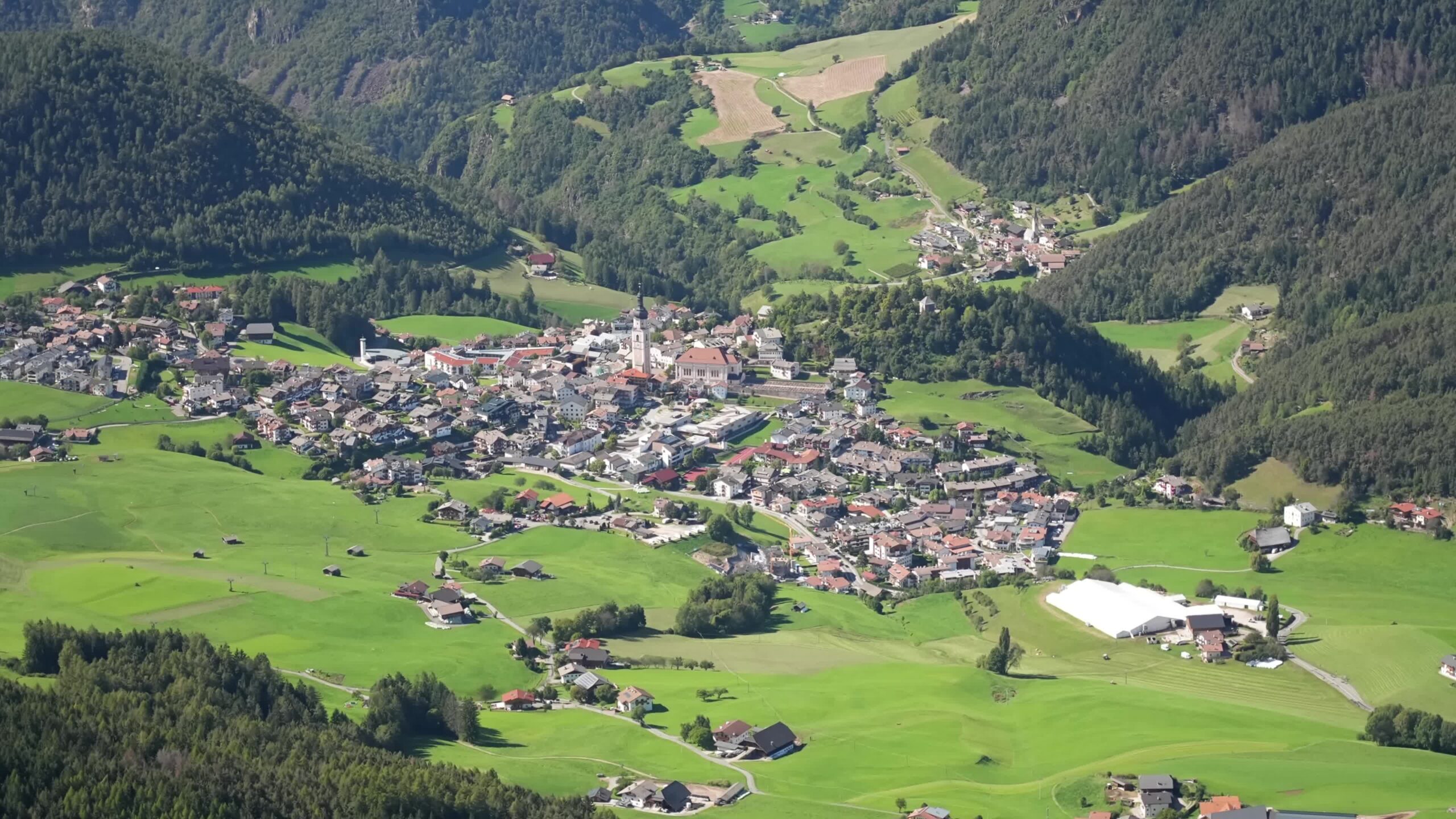 Mountain town – Top view