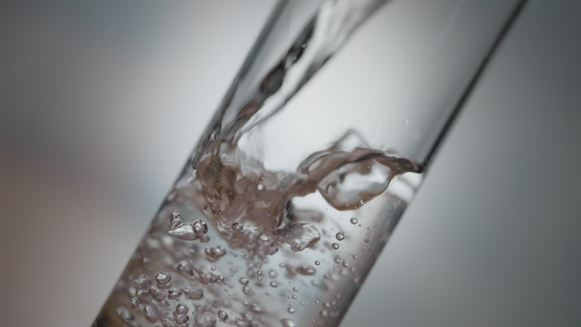 10 Video Royalty-Free dell’acqua in slow motion